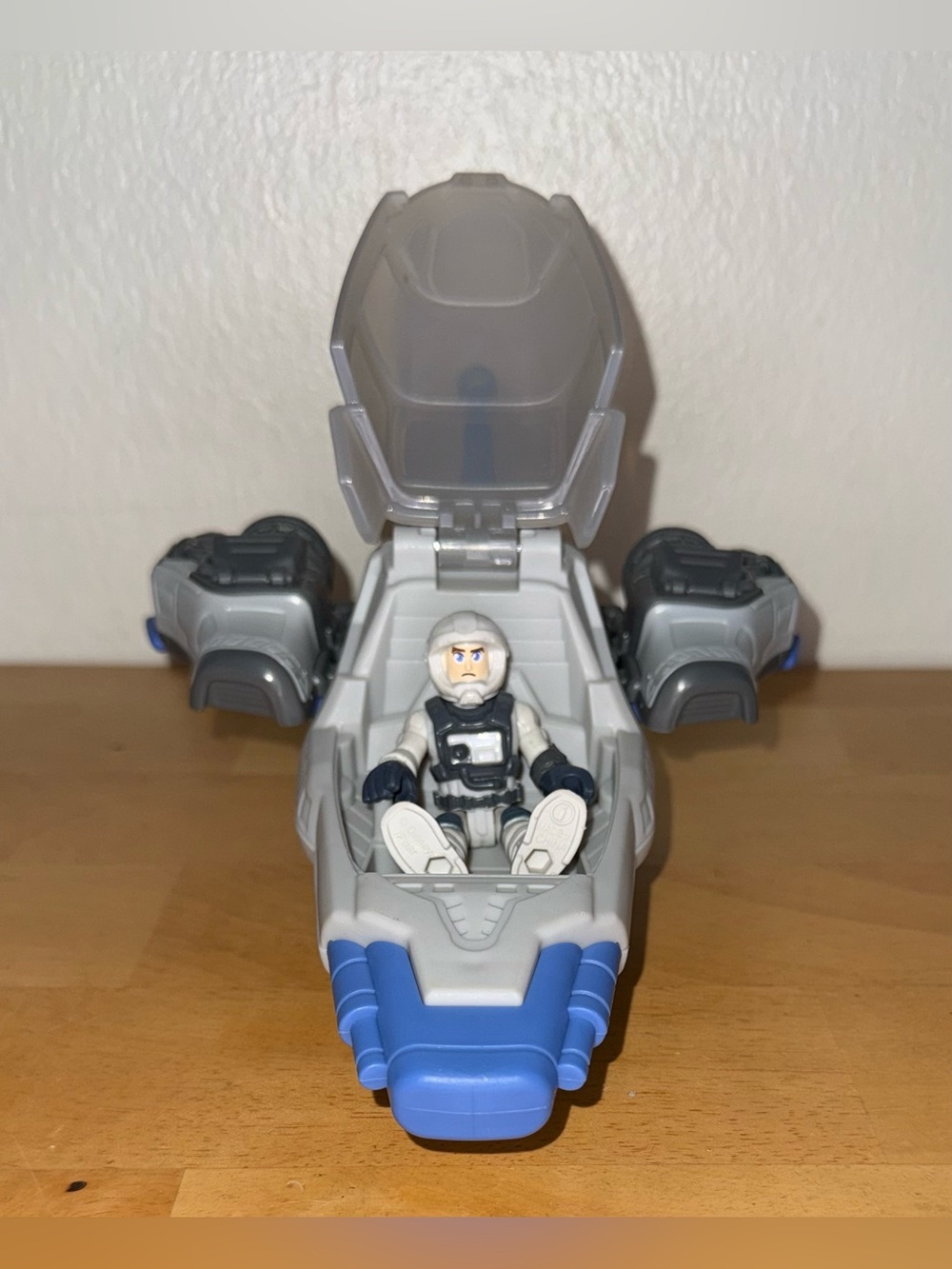 Fisher-Price Imaginext Disney Pixar Lightyear XL-01 Spaceship & Buzz Figure